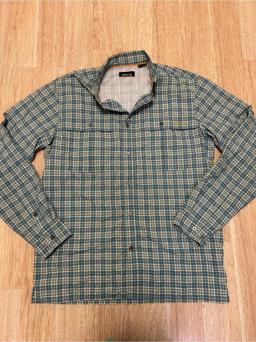 Orvis Men’s Open Air Caster button down shirt size Medium.